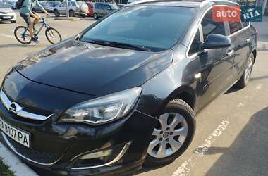 Универсал Opel Astra 2013 в Херсоне