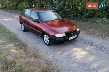 Хэтчбек Opel Astra 1993 в 