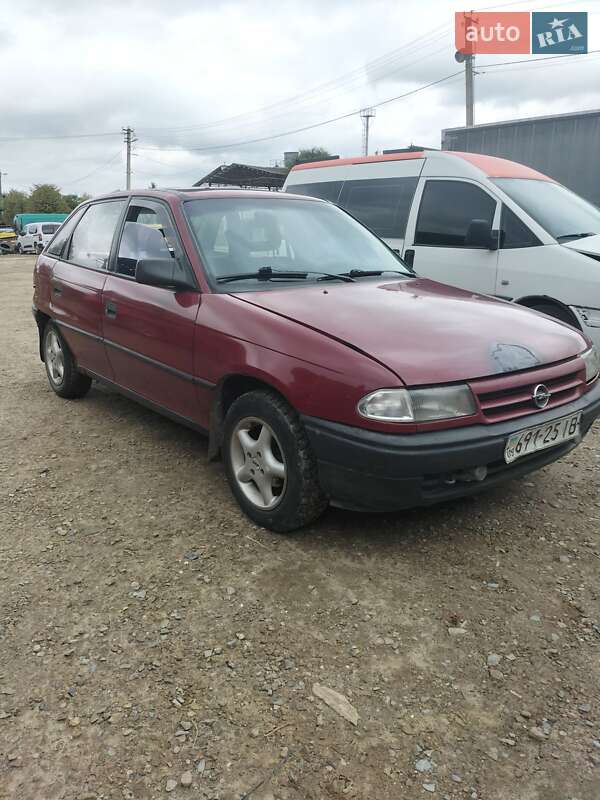 Хетчбек Opel Astra 1992 в Івано-Франківську