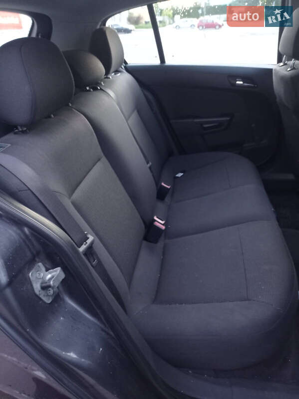 Хэтчбек Opel Astra 2009 в Львове фото 12 Хэтчбек Opel Astra 2009 в Львове