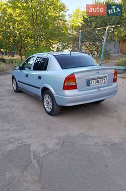 Седан Opel Astra 2002 в 