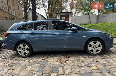 Универсал Opel Astra 2017 в 