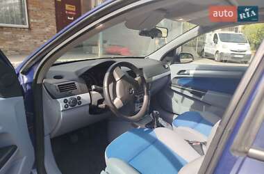 Универсал Opel Astra 2006 в 