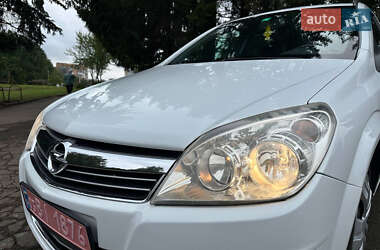 Универсал Opel Astra 2008 в 
