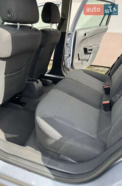 Универсал Opel Astra 2009 в 