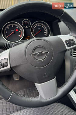 Универсал Opel Astra 2009 в 