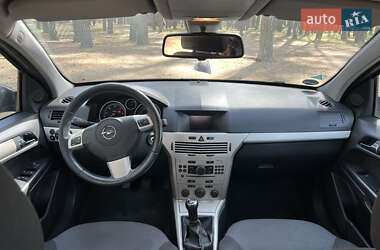 Универсал Opel Astra 2008 в 