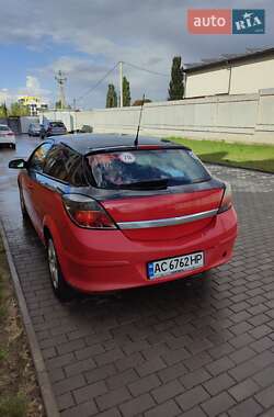 Хэтчбек Opel Astra 2006 в 