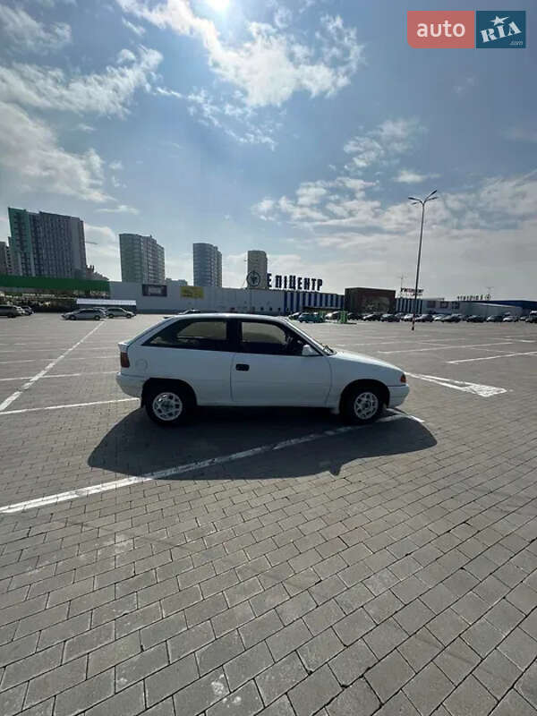 Хетчбек Opel Astra 1993 в Одесі