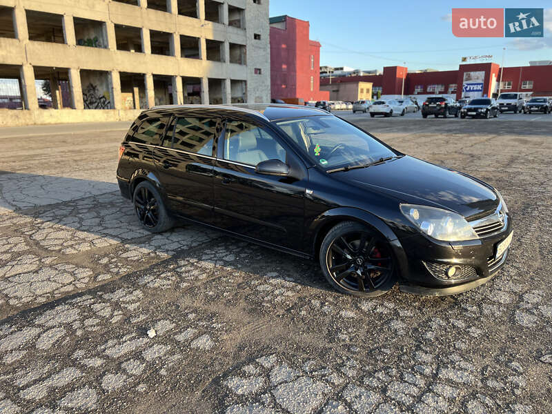Универсал Opel Astra 2009 в Тернополе