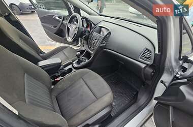 Универсал Opel Astra 2011 в Звягеле