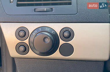 Универсал Opel Astra 2009 в 