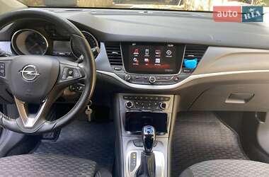 Универсал Opel Astra 2017 в 