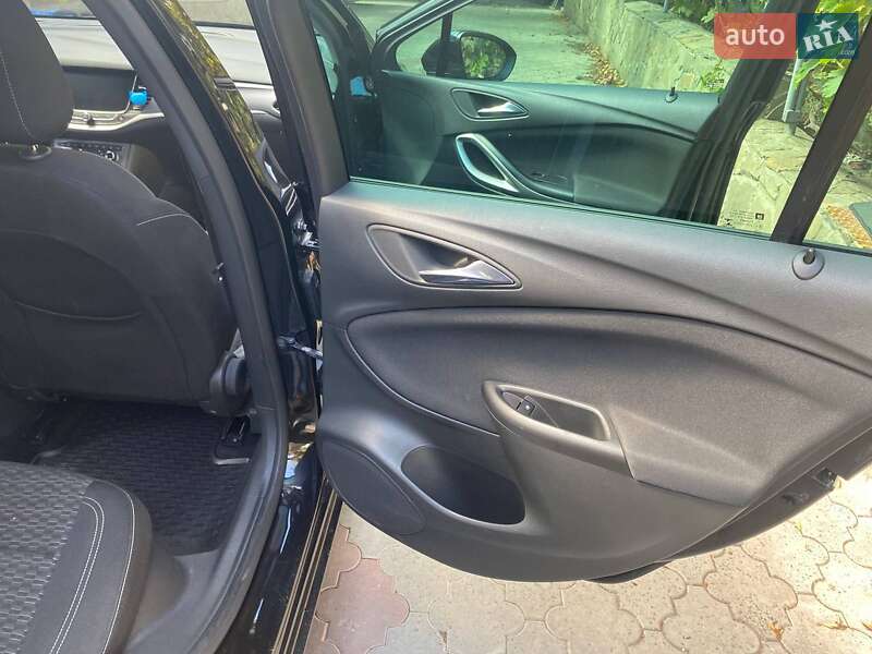 Универсал Opel Astra 2017 в Одессе