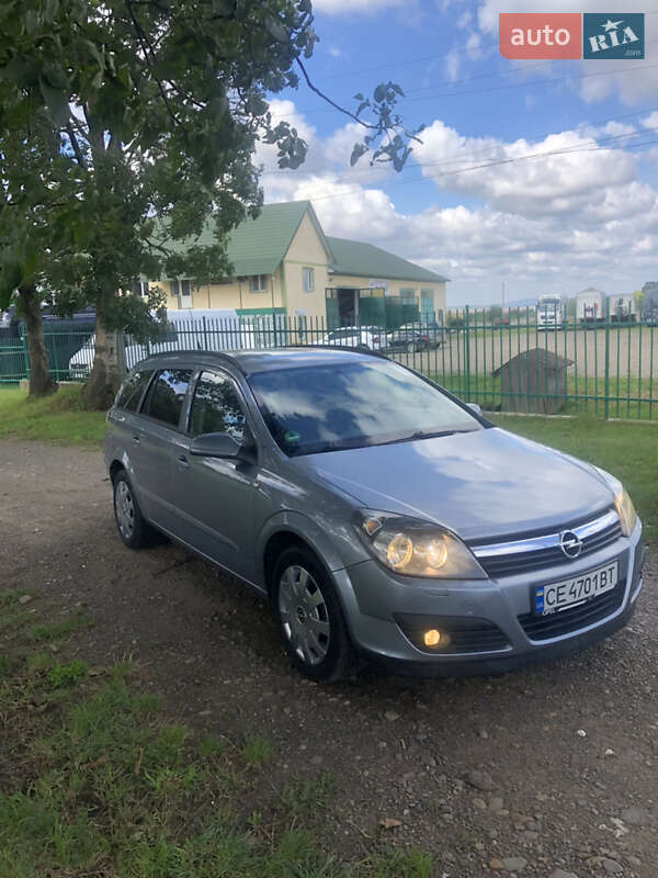 Универсал Opel Astra 2006 в Черновцах