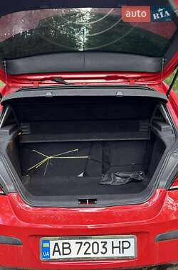 Хэтчбек Opel Astra 2004 в 
