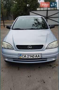 Седан Opel Astra 2004 в Черкассах