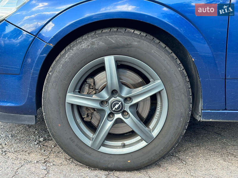 Универсал Opel Astra 2006 в Виннице