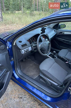 Универсал Opel Astra 2004 в 