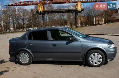 Седан Opel Astra 2009 в Шепетівці