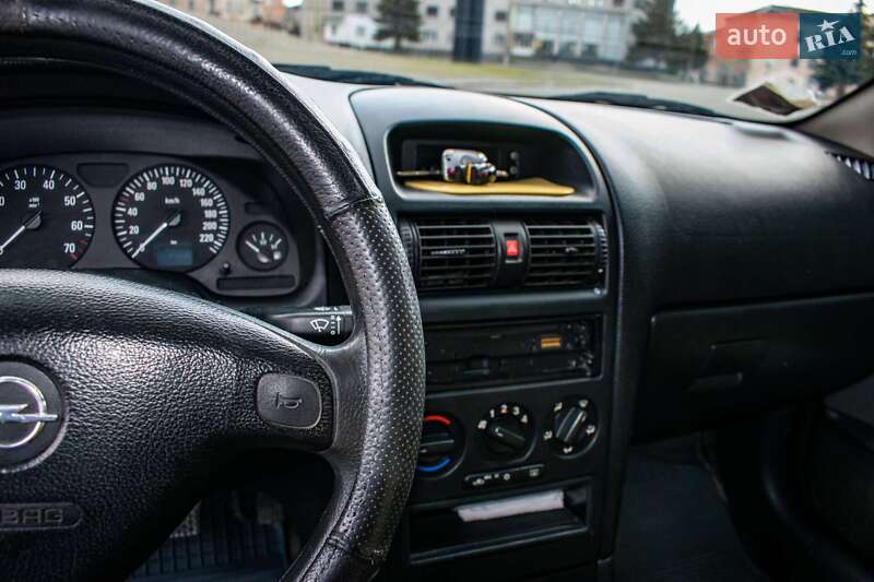 Седан Opel Astra 2009 в Шепетовке фото 6 Седан Opel Astra 2009 в Шепетовке