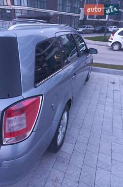 Универсал Opel Astra 2007 в Львове