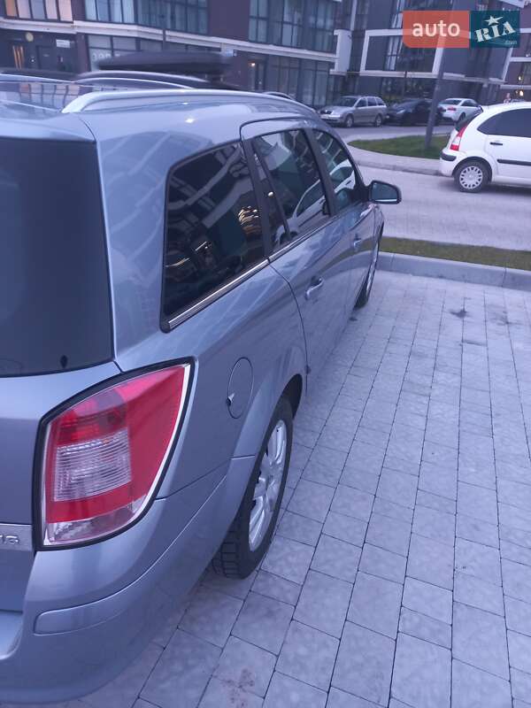 Универсал Opel Astra 2007 в 