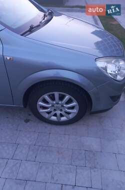 Универсал Opel Astra 2007 в 