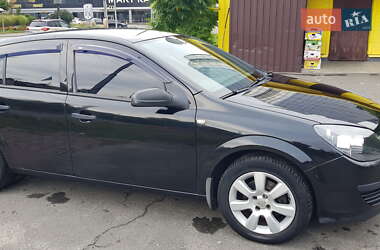 Хэтчбек Opel Astra 2005 в Киеве