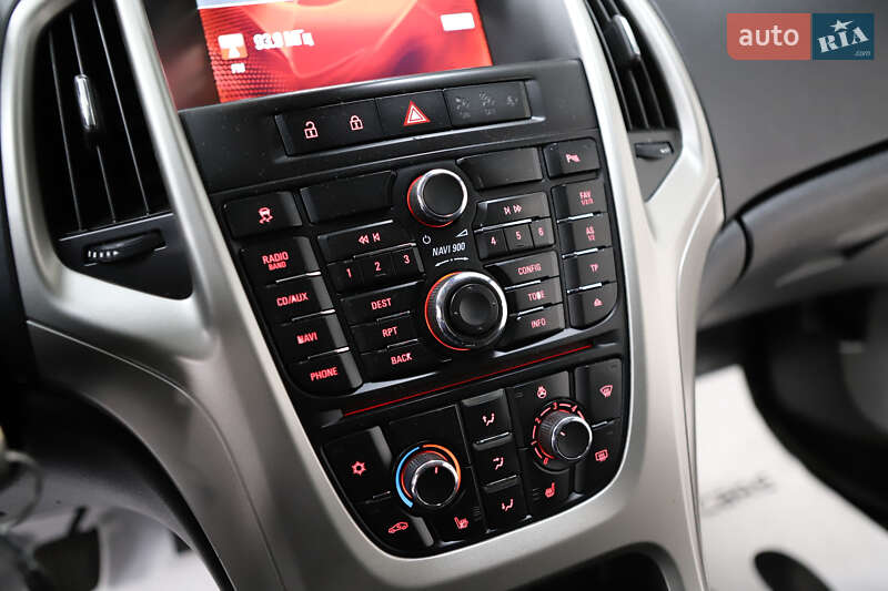 Универсал Opel Astra 2013 в Дрогобыче