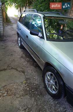 Універсал Opel Astra 1995 в 