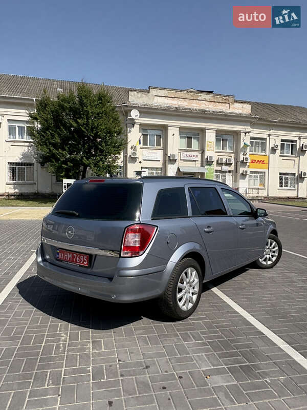 Універсал Opel Astra 2009 в 