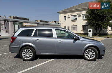 Універсал Opel Astra 2009 в 