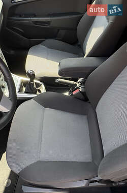 Універсал Opel Astra 2009 в 