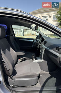 Універсал Opel Astra 2009 в 