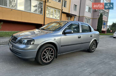 Седан Opel Astra 2007 в 
