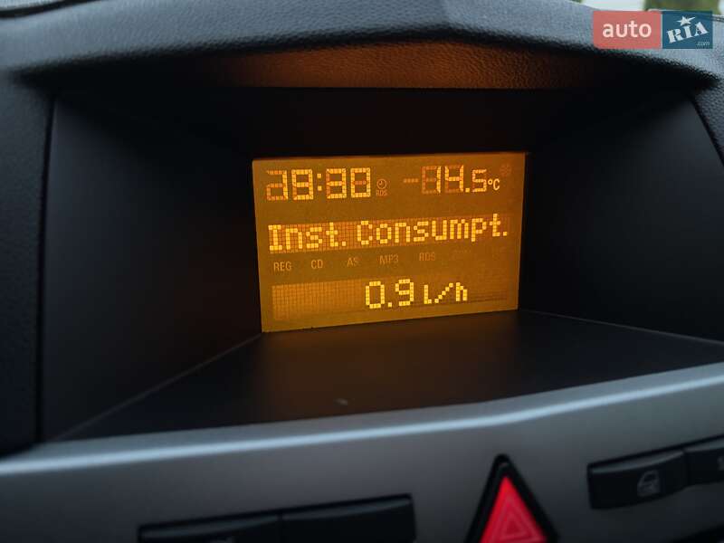 Седан Opel Astra 2009 в Сарнах