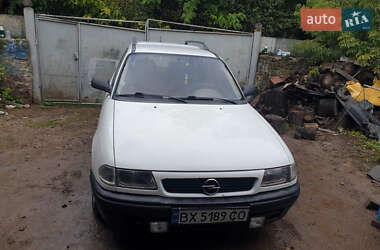 Універсал Opel Astra 1996 в Зенькові