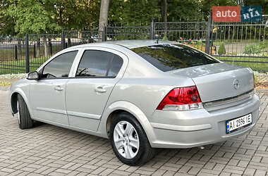 Седан Opel Astra 2008 в 