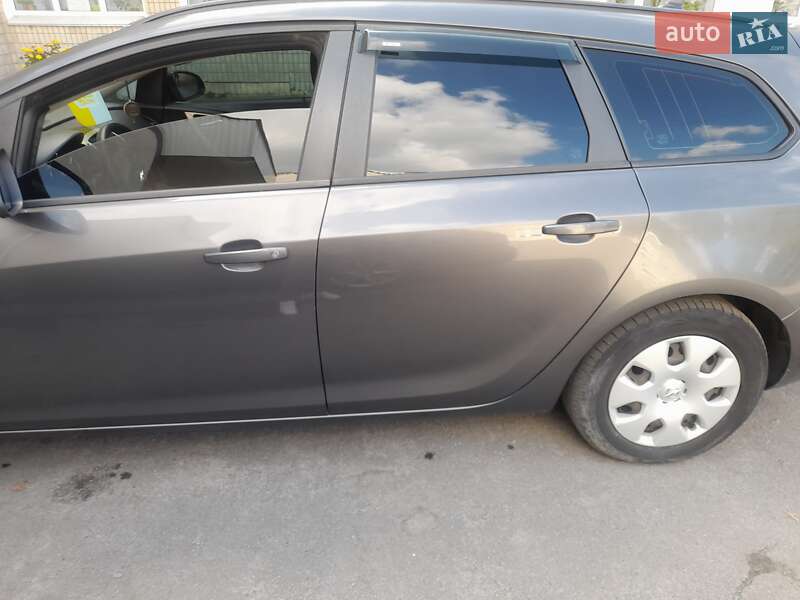 Универсал Opel Astra 2011 в Шепетовке фото 2 Универсал Opel Astra 2011 в Шепетовке