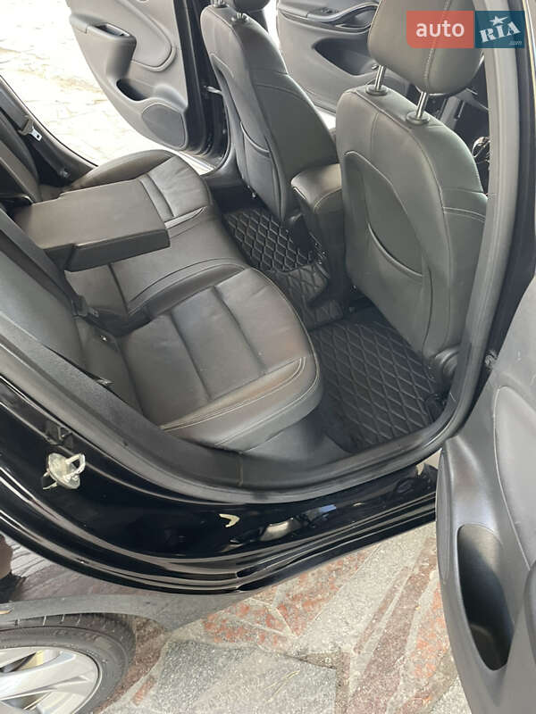 Универсал Opel Astra 2019 в Днепре