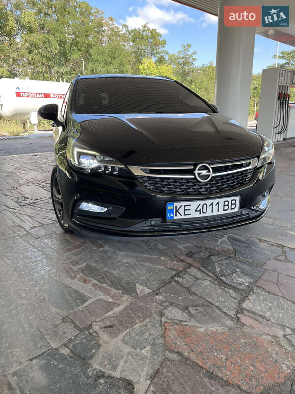 Универсал Opel Astra 2019 в Днепре
