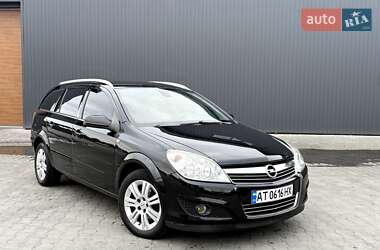 Універсал Opel Astra 2009 в Калуші