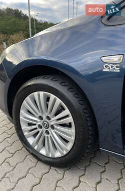 Универсал Opel Astra 2011 в 