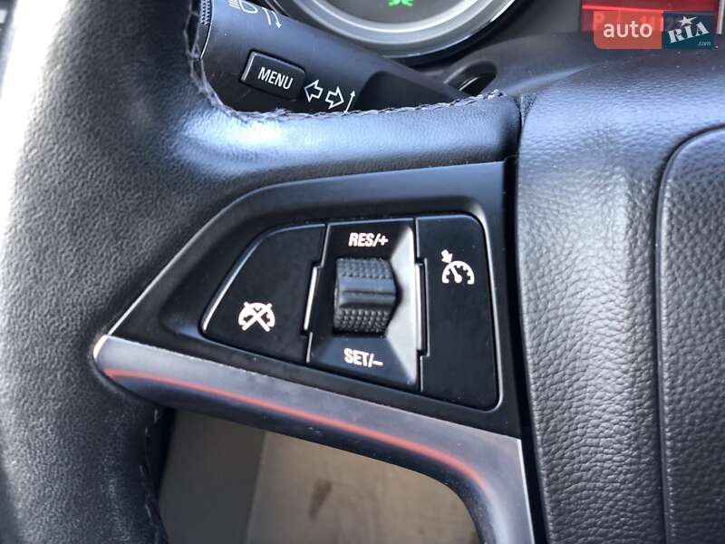 Хэтчбек Opel Astra 2011 в Львове