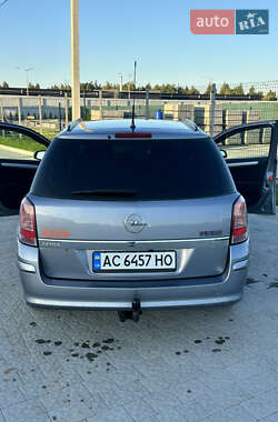 Универсал Opel Astra 2009 в 