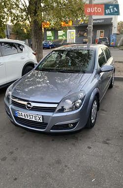 Хэтчбек Opel Astra 2004 в Кропивницком