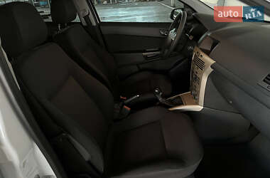 Универсал Opel Astra 2007 в 