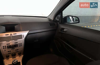 Универсал Opel Astra 2007 в 