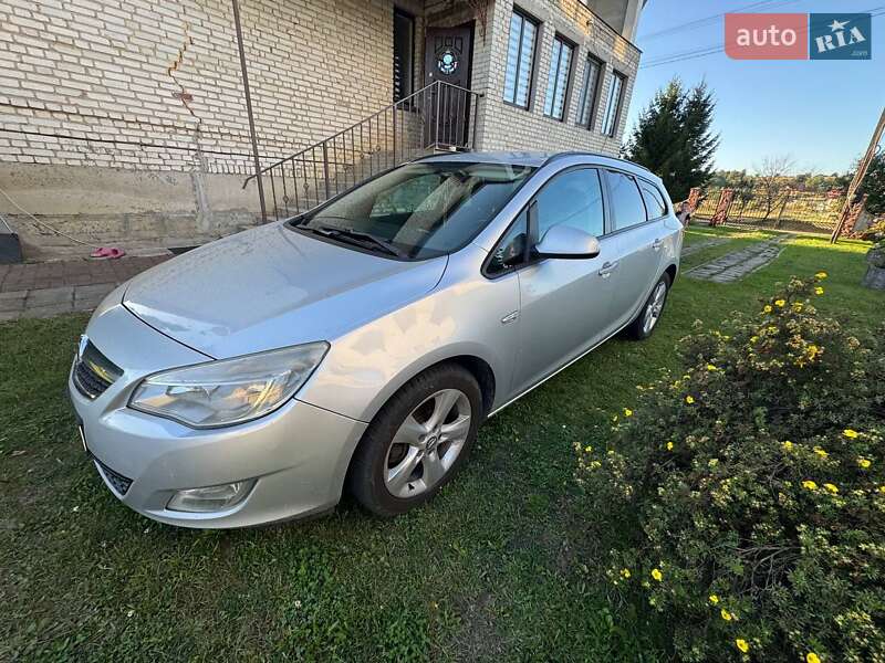 Универсал Opel Astra 2011 в Львове фото 10 Универсал Opel Astra 2011 в Львове